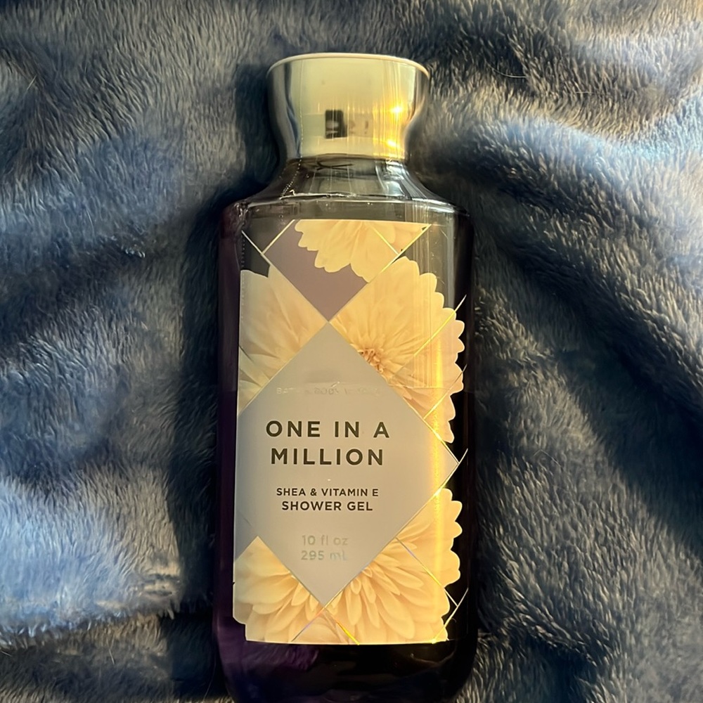 Bath and Body Works ONE IN A MILLION shower gel